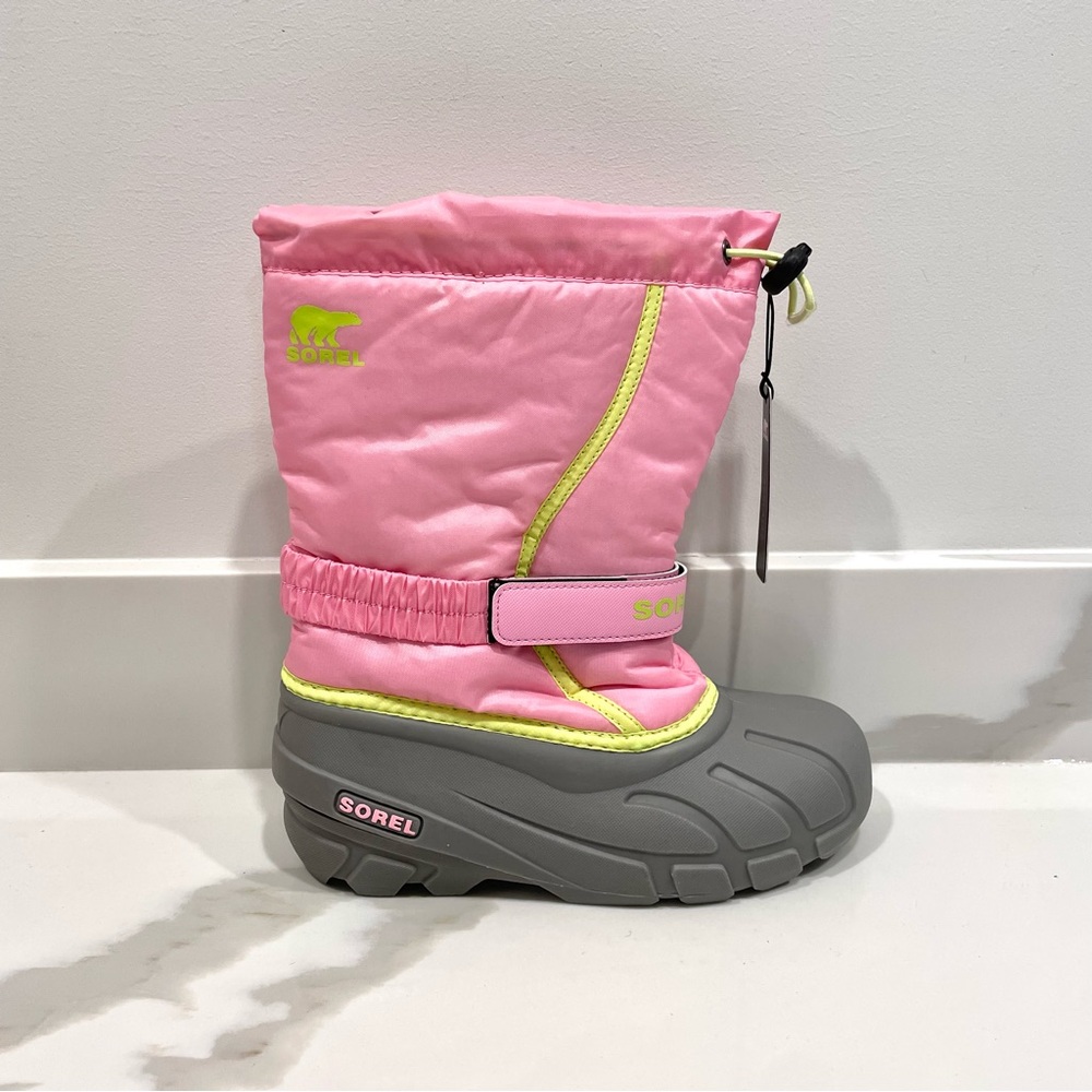 NWOB Sorel Flurry Pull On Winter Boots (size 4 & 6)